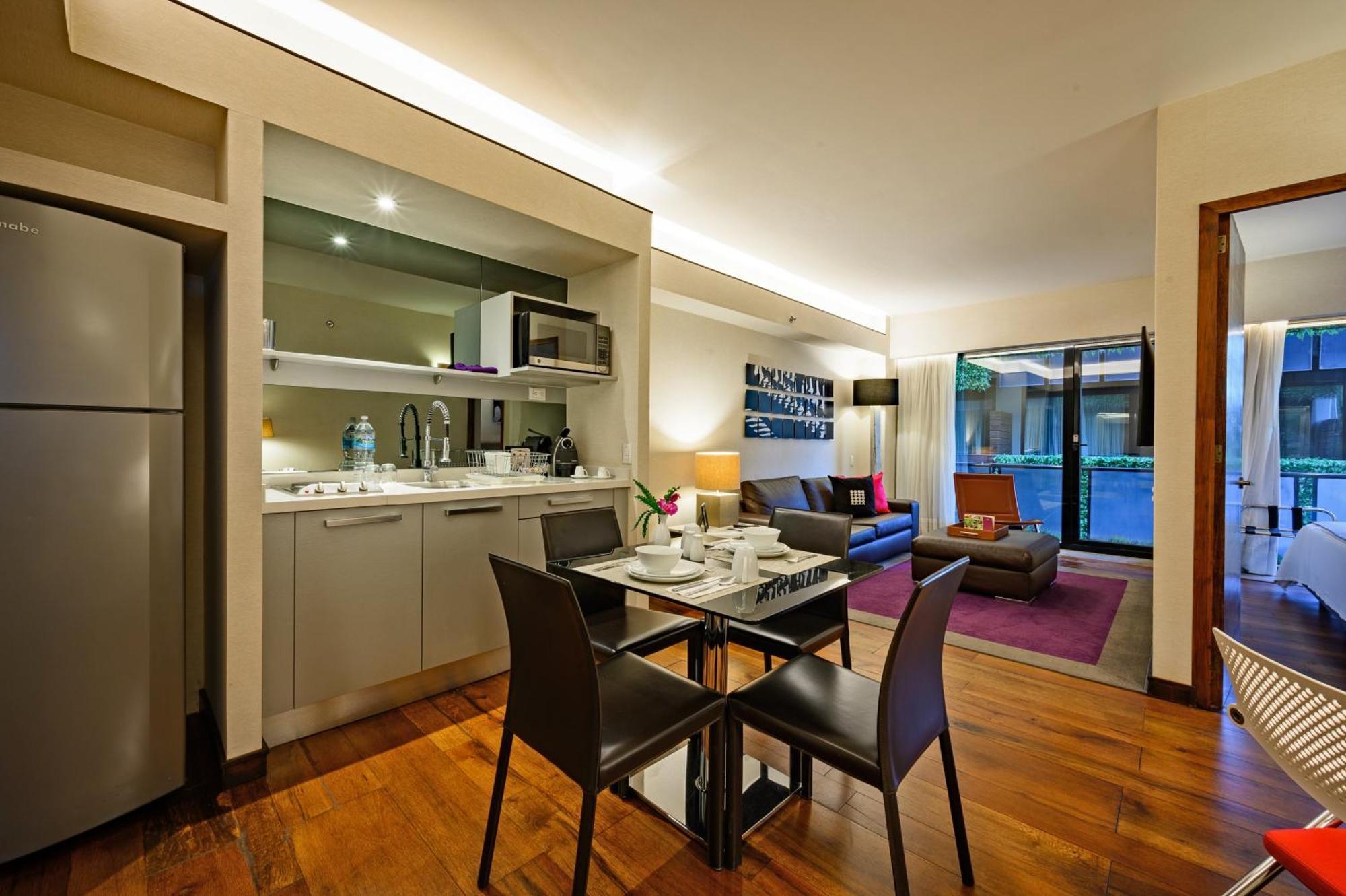 Las Suites Campos Eliseos Mexico City Exterior photo